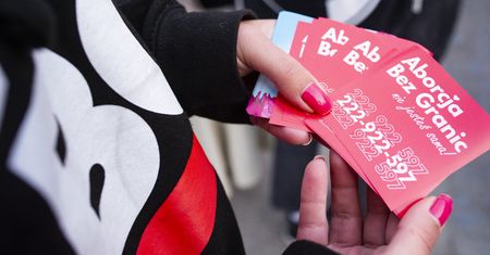 Polki masowo korzystają z aborcji za granicą. Dane po wyroku Trybunału Konstytucyjnego nie pozostawiają złudzeń
