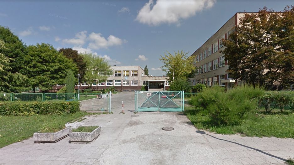 Zielona Góra. 16-latka zaatakowała nożami trzy przypadkowe uczennice liceum. Nie będzie odpowiadać jako dorosła