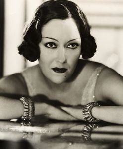 Gloria Swanson. Jej bielizna kosztowała więcej niż luksusowe limuzyny