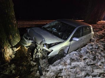 Nietrzeźwa kierująca spowodowała serię zderzeń w Telatynie. Jedna osoba trafiła do szpitala