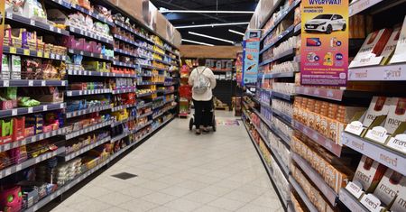 Gdzie zrobić zakupy we Wszystkich Świętych? Czy sklepy są otwarte?