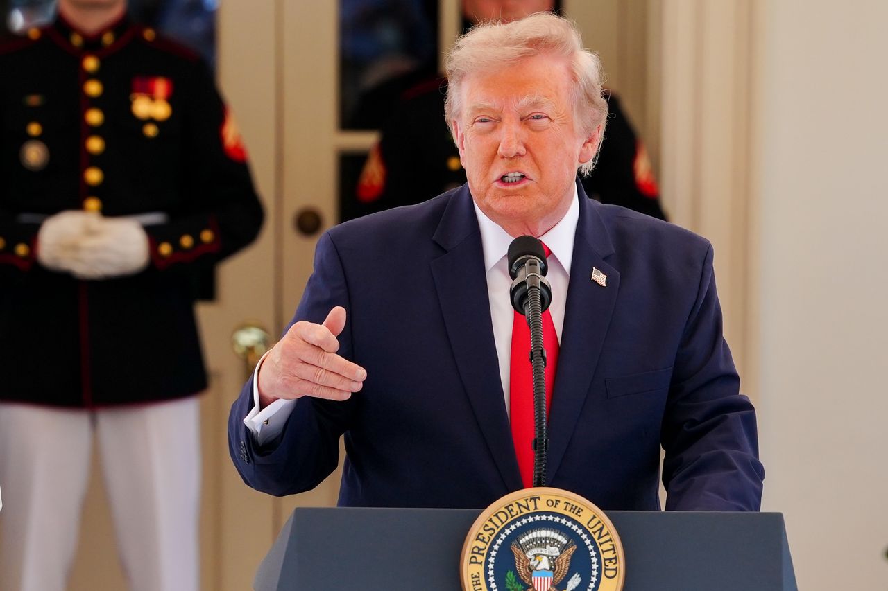 Trump rezygnuje z myta w Ormuzie. Ma nowy pomysł