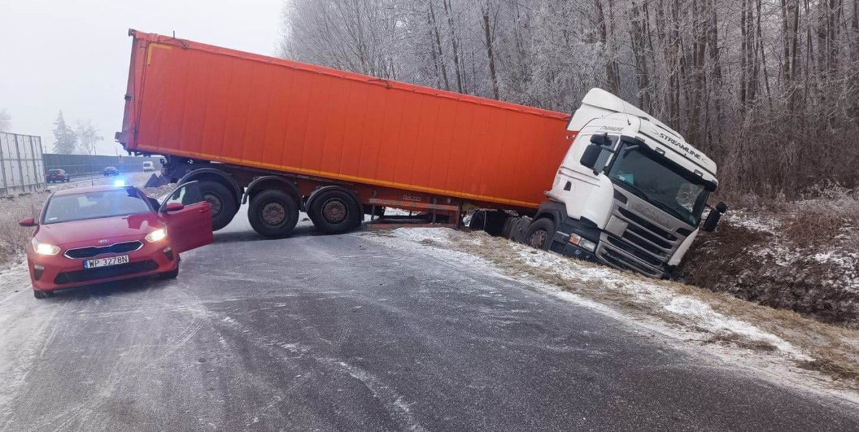 PILNE! DROGA BĘDZIE ZABLOKOWANA KILKA GODZIN! [ZDJĘCIA]