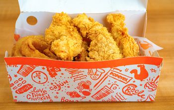 Rywal KFC debiutuje w kolejnym mieście. Ma już 27 lokali