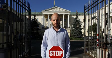 Jan Śpiewak przegrywa w sądzie. "Farsa i kolejny atak na wolność słowa"
