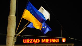 Zatrzymano mężczyznę, który ściągał flagi Ukrainy z miejsc publicznych w Gdańsku i Gdyni