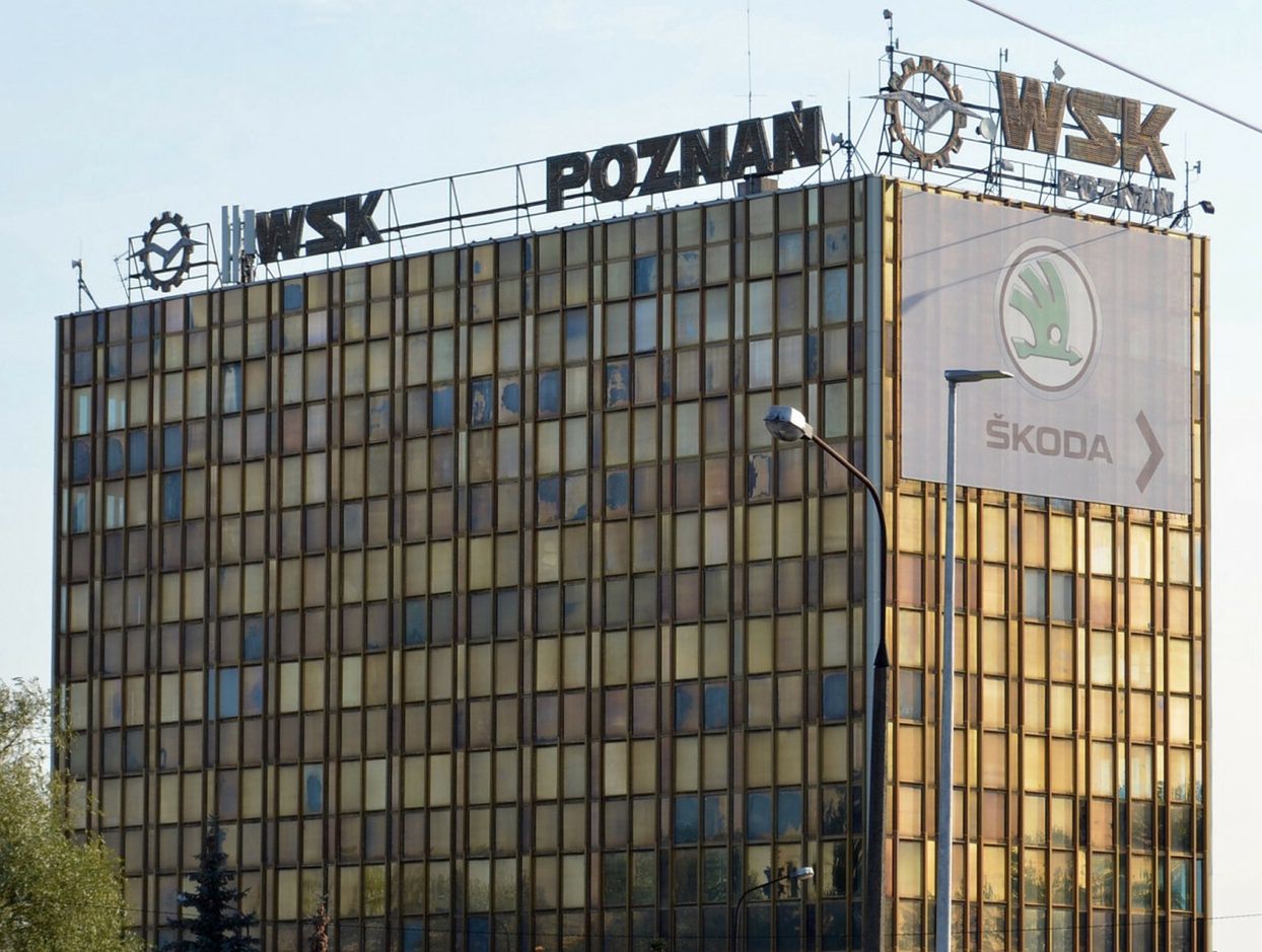 Połowa załogi do zwolnienia. "Dramatyczna sytuacja" w dużych zakładach