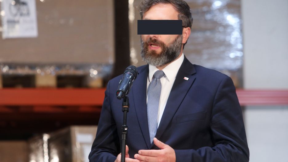Były prezes RARS ma przebywać za granicą