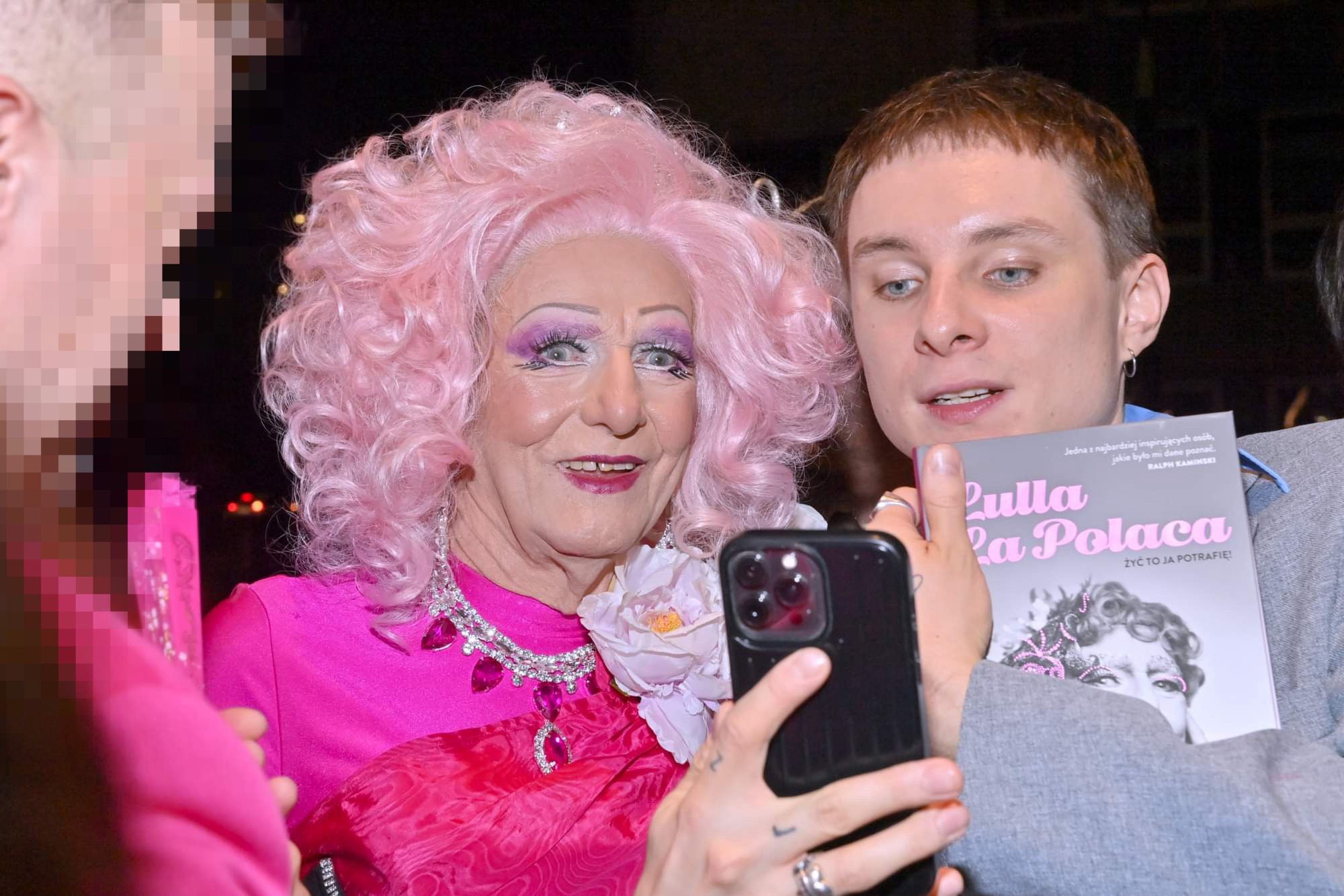 Odmieniony Ralph Kaminski bryluje na premierze książki