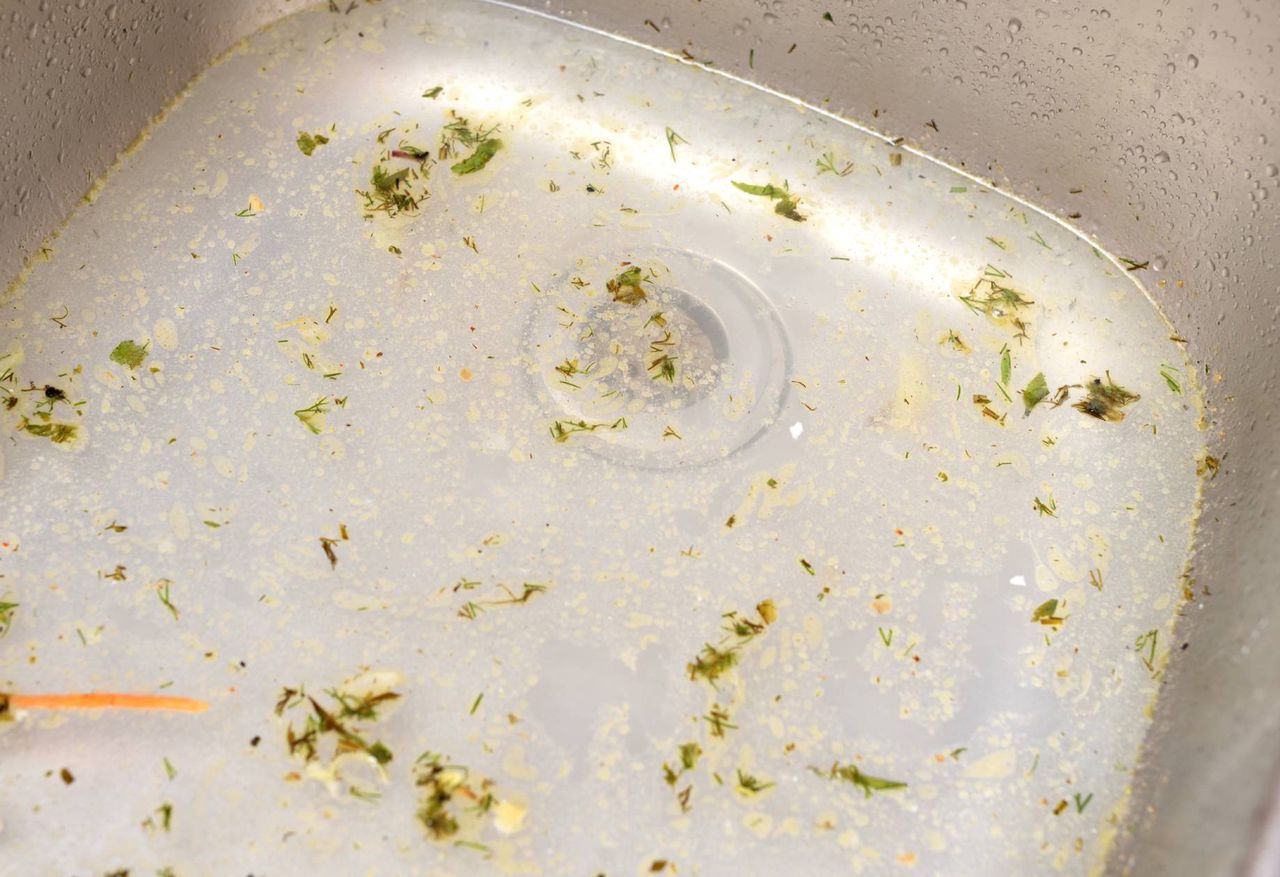 Master clogged sinks with eco-friendly DIY solutions