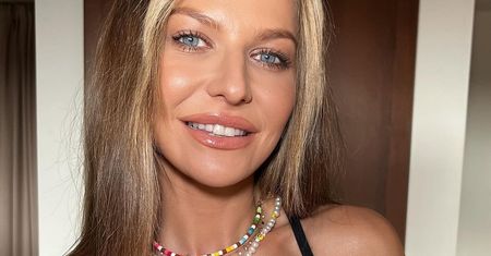 Najmodniejsze klapki na lato? Anna Lewandowska już w nich chodzi