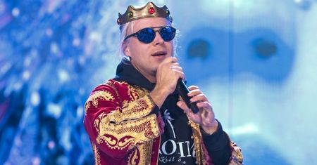 Skolim przyciągnął niewiarygodne tłumy w Białymstoku. Internauci nie dają za wygraną: "PROSTACKA muzyka"