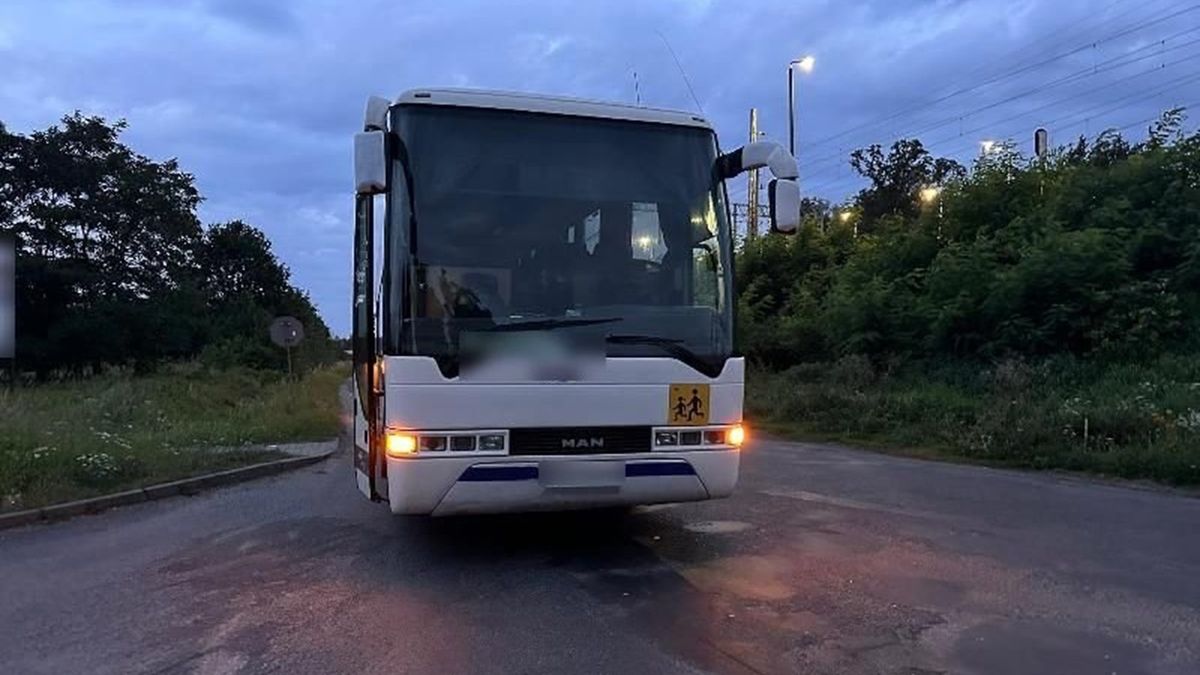 Policjanci w Miliczu zatrzymali pijanego kierowce autobusu
