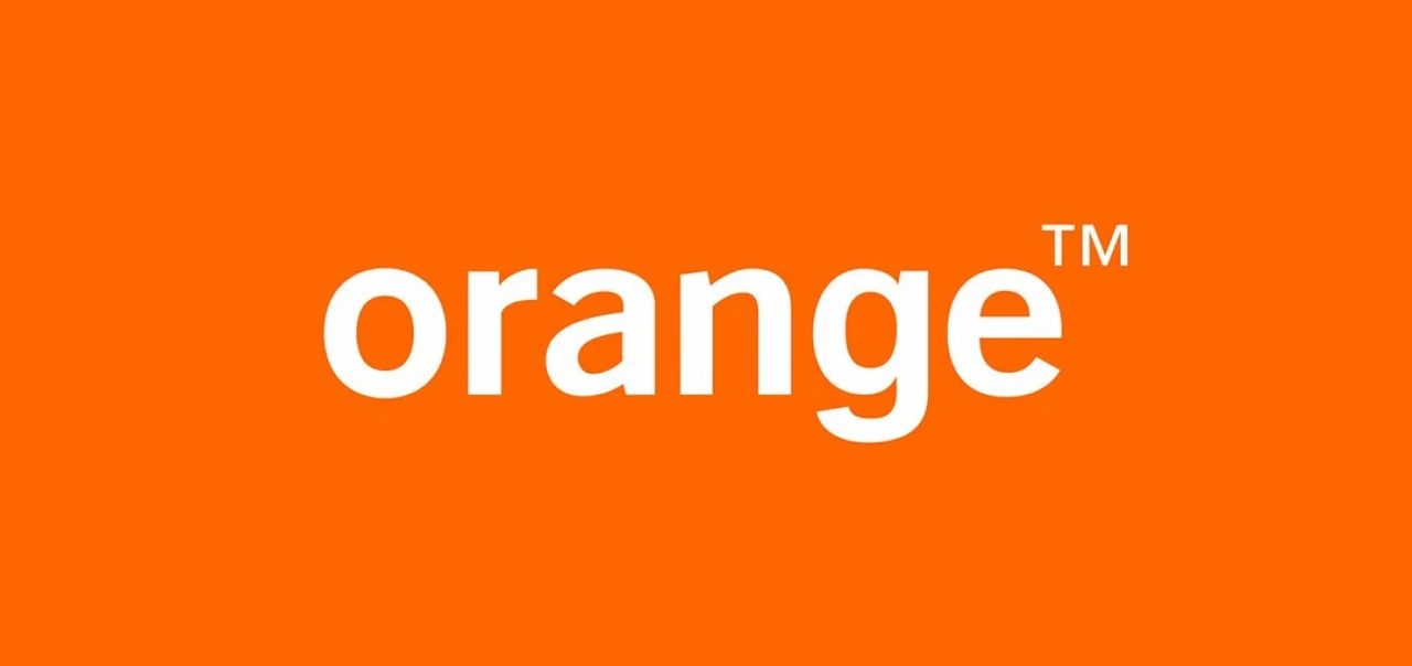 Logo Orange dla przypomnienia. Wyraźnie pokrywają się literki O, R i G z nazwą firmy Orange.