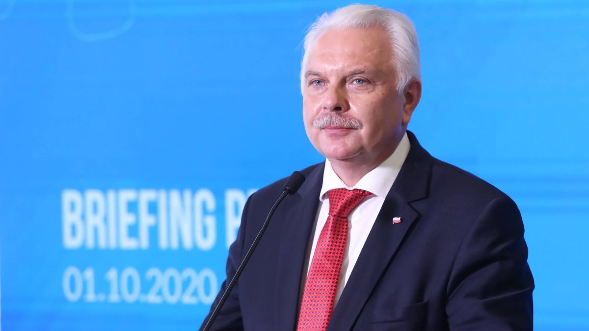 Koronawirus w Polsce. Wiceminister zdrowia Waldemar Kraska