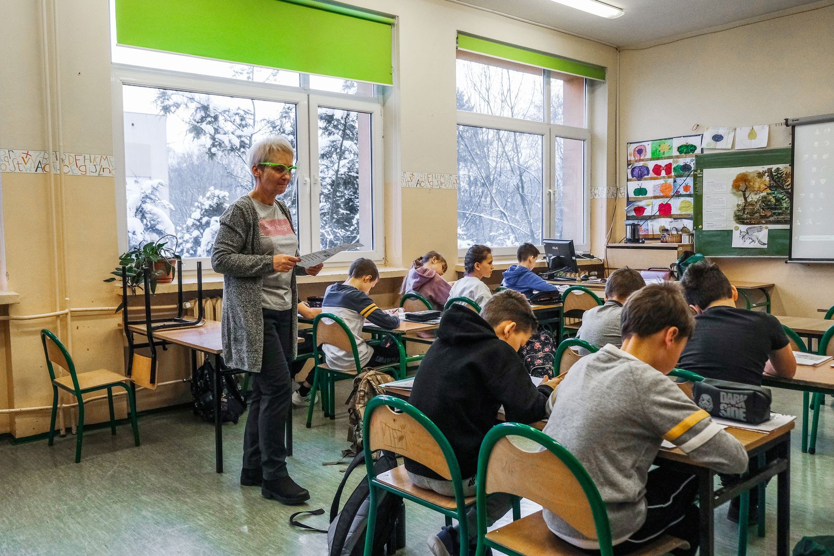 Nauczyciele funkcjonariuszami publicznymi? Pomysł budzi kontrowersje