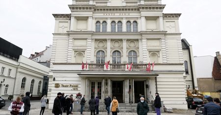 Nauczycielkę zbulwersowały nagie sceny w teatrze. Rozpętała piekło