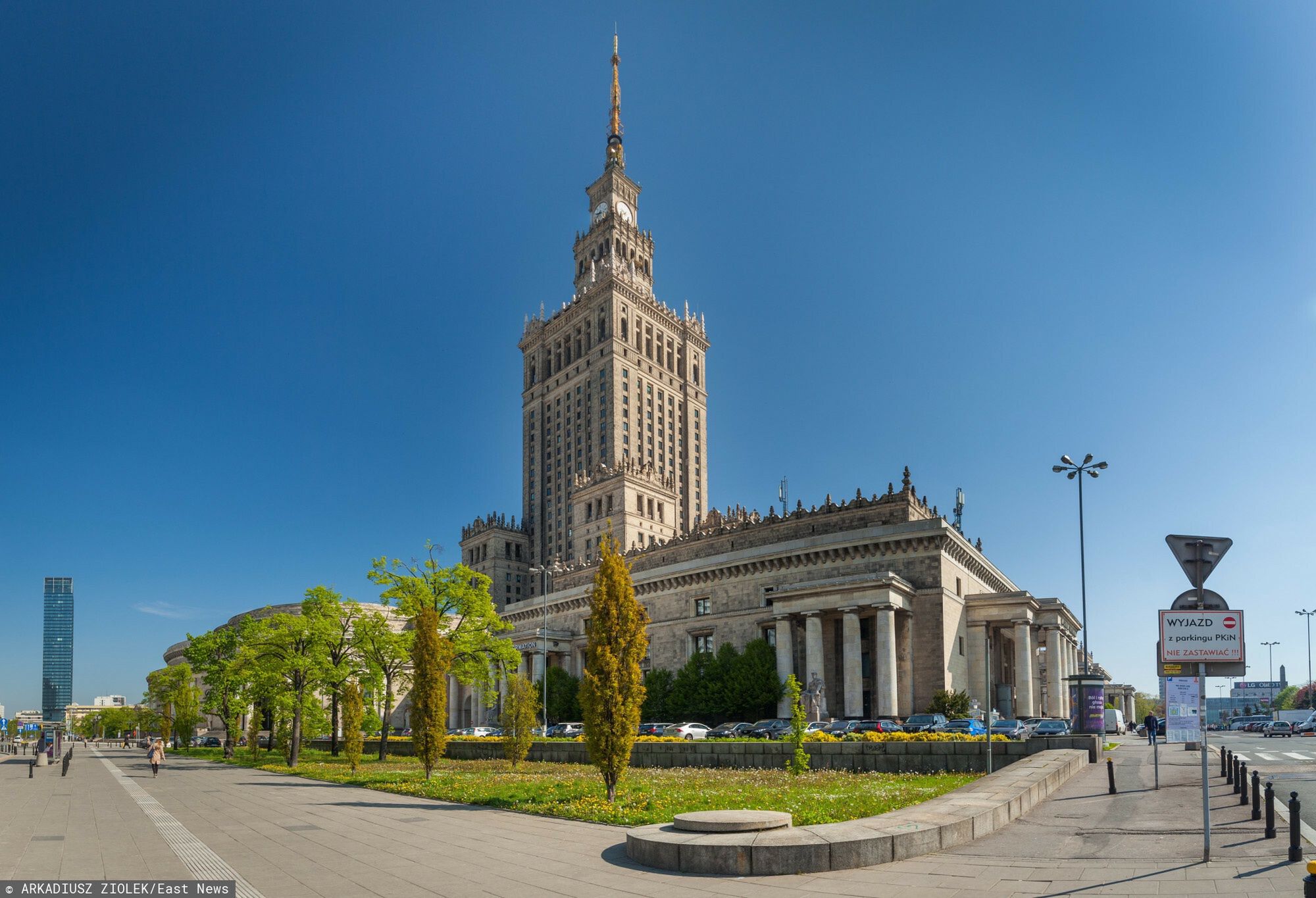 Warszawa ArZifot: Arkadiusz Ziolek/ East News. Warszawa Emilii Plater 12.05.2017.     n/z Widok na zreprywatyzowana dzialke budowlana.ARKADIUSZ ZIOLEK