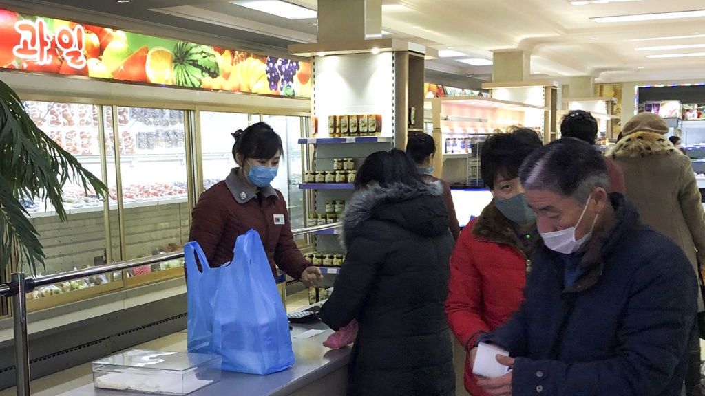 Koronawirus. Korea Północna łagodzi restrykcje