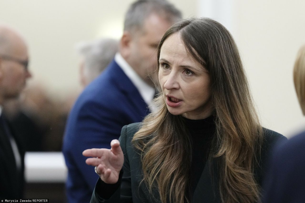 Kary za brak neutralności w ogłoszeniach o prace? Dziemianowicz-Bąk wyjaśnia