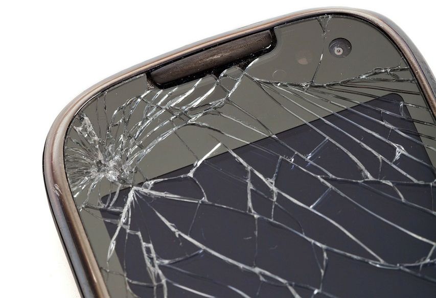 Jak chronić smartfon przed wypadkami, kradzieżą i innymi nieprzewidywalnymi sytuacjami? 2