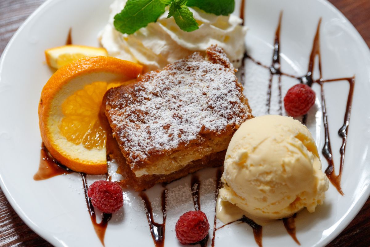 Do szarlotki sypię 2 szklanki tej kaszy. Wychodzi tak pyszna, że cała blacha znika następnego dnia