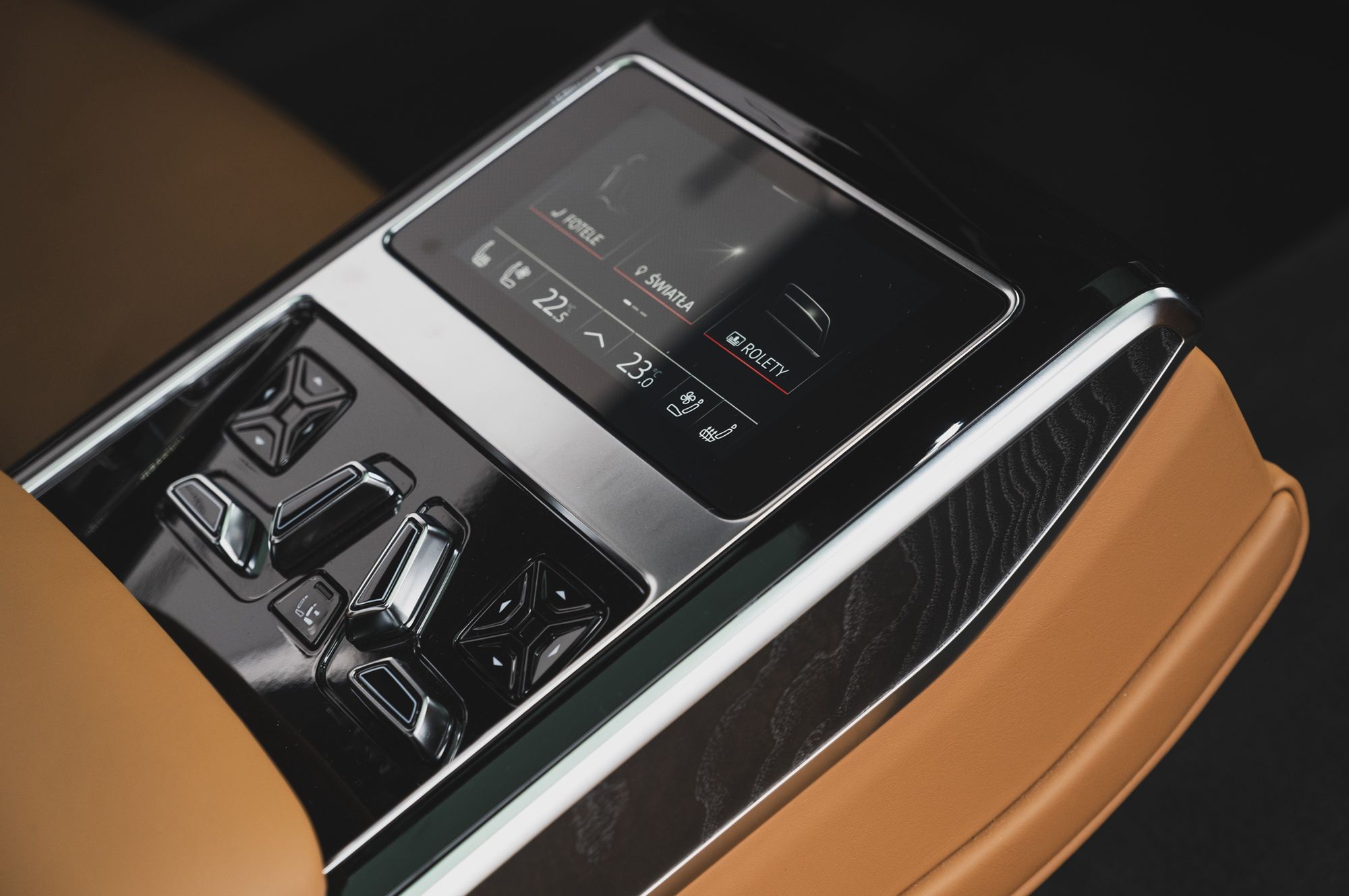 Audi A8 L 60 TFSI e Quattro (2025)