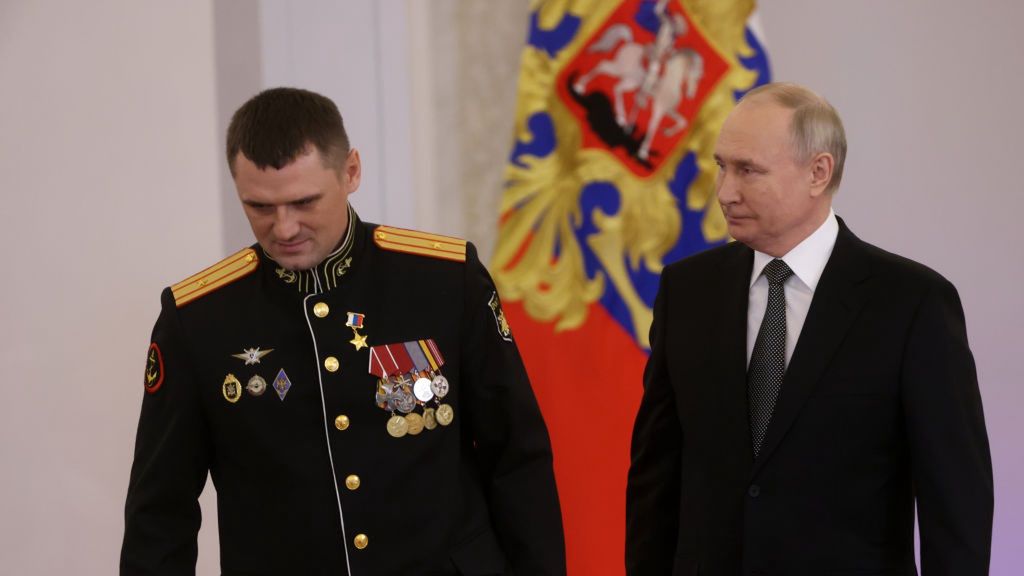  Prezydent Rosji Władimir Putin  podczas ceremonii wręczenia nagród z okazji Dnia Bohaterów