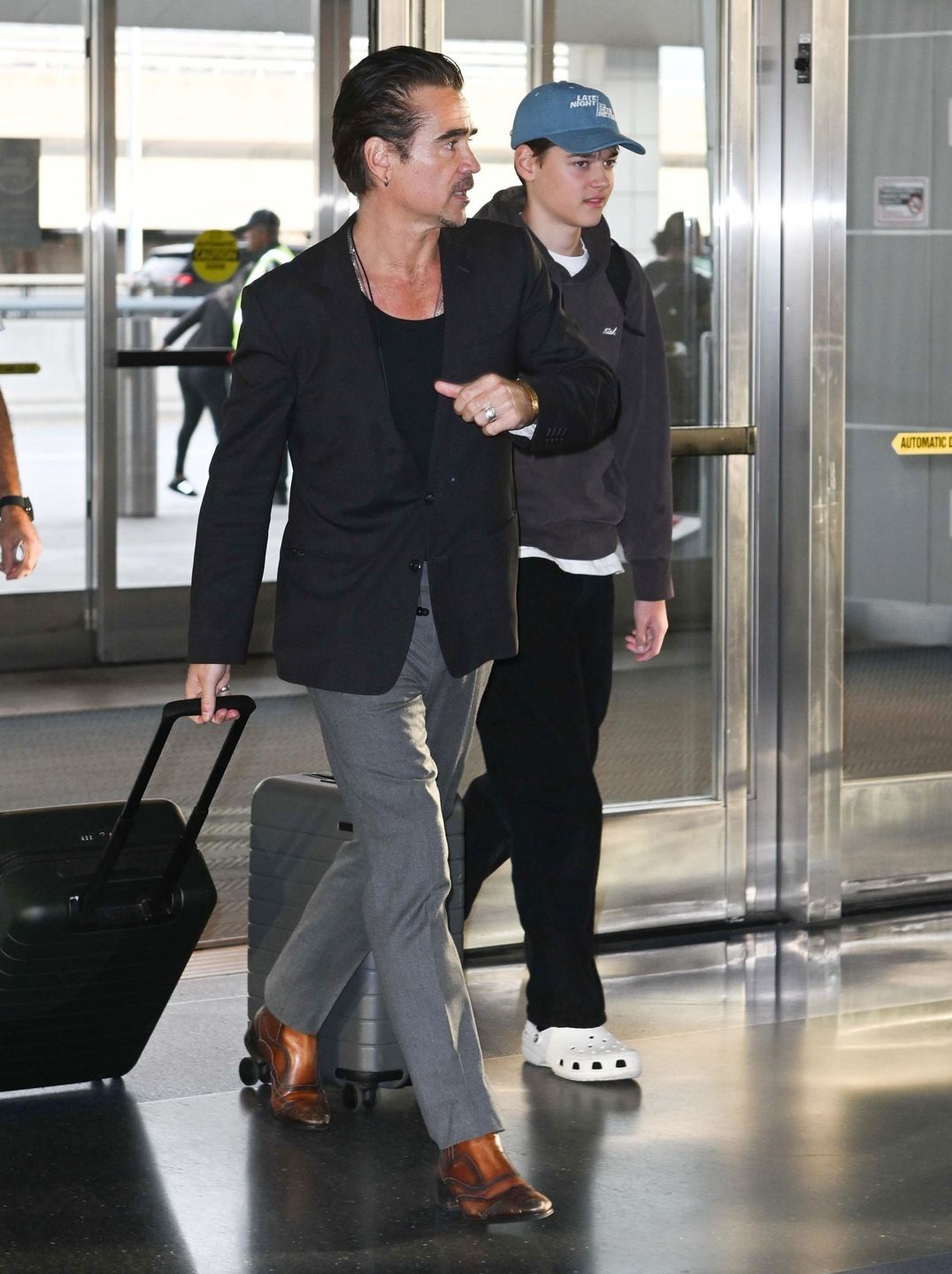 Colin Farrell i Henry Tadeusz "przyłapani" na lotnisku 