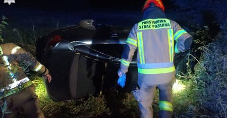 Śmiertelne dachowanie audi. Nie żyje 23-latek