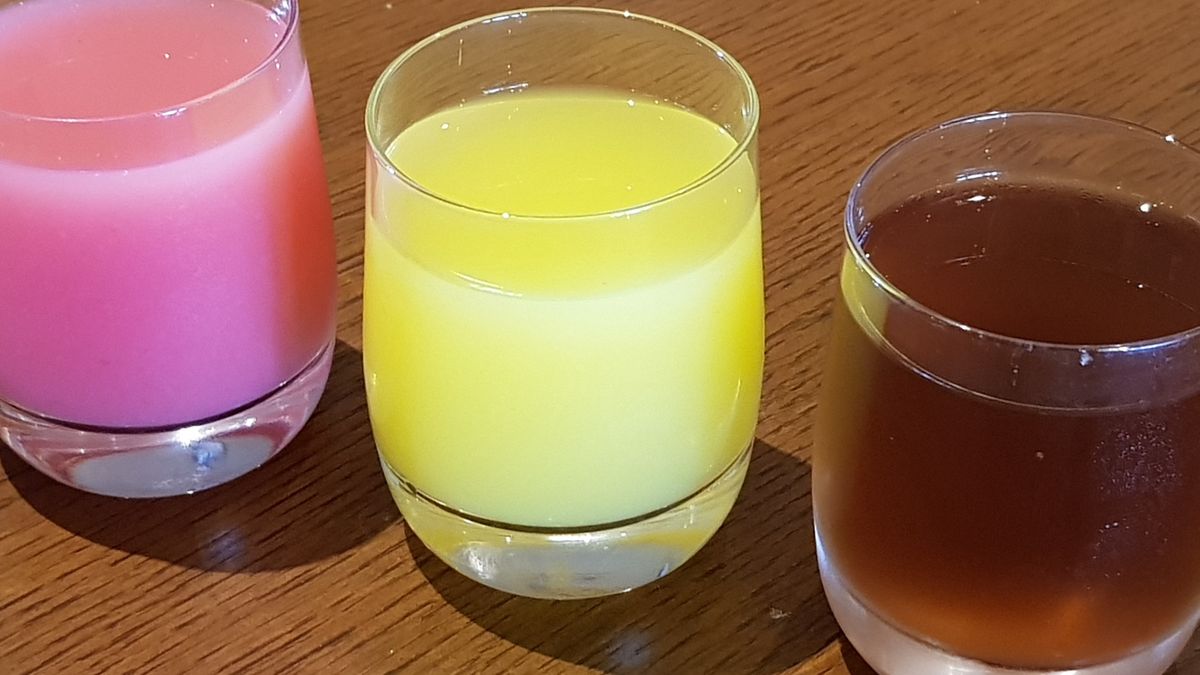 Healthy various fresh juice drink in glasses contains apple juice, guava juice, and pineapple juice.Healthy various fresh juice drink in glasses contains apple juice, guava juice, and pineapple juice.Antoksenajuice drink, apple, beverage, delicious, diet, fresh, glass, glass of juice, health, vegan, vegetarian, healthy, juice, tasty