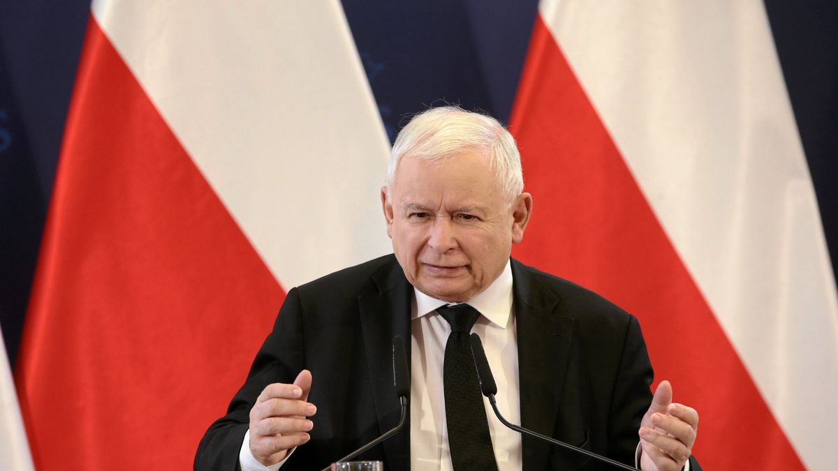 Jarosław Kaczyński podczas spotkania w Olsztynie. 