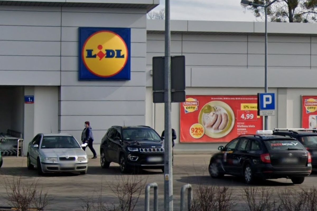 Lidl się nie hamuje. Tylko do niedzieli. Warunek: zakup 12 butelek