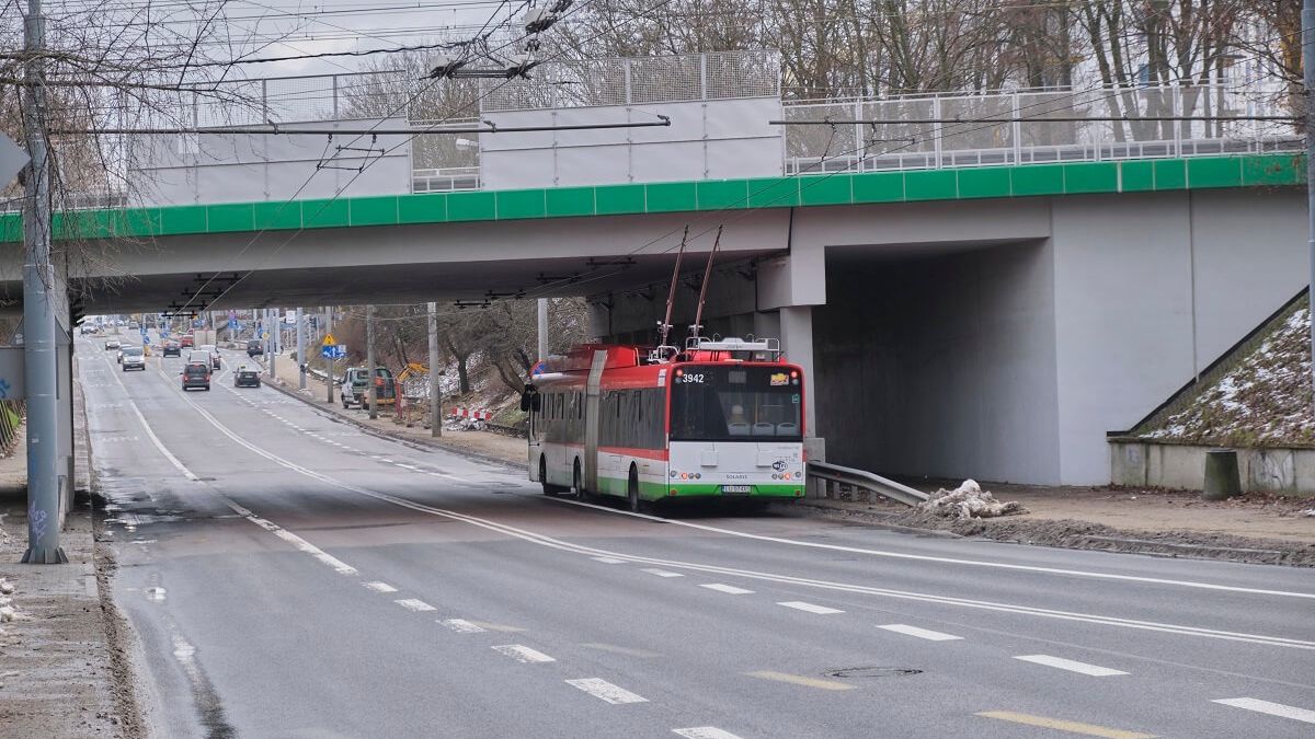 Trolejbus na ul. Droga Męczenników Majdanka