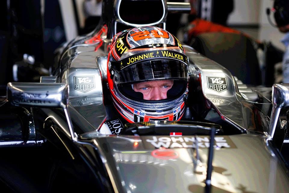 Kevin Magnussen poparzony podczas GP Singapuru