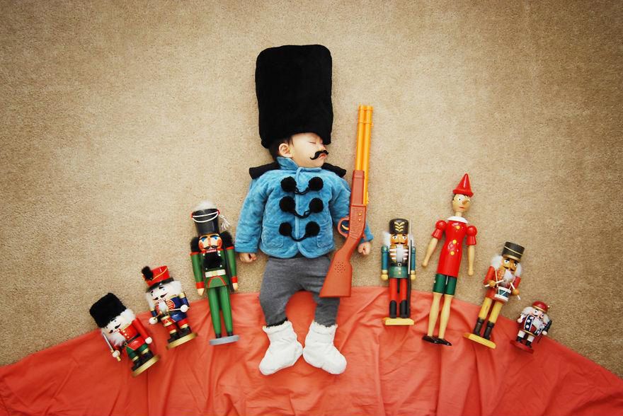 Oto co robi mama-fotograf, kiedy jej syn śpi 7
