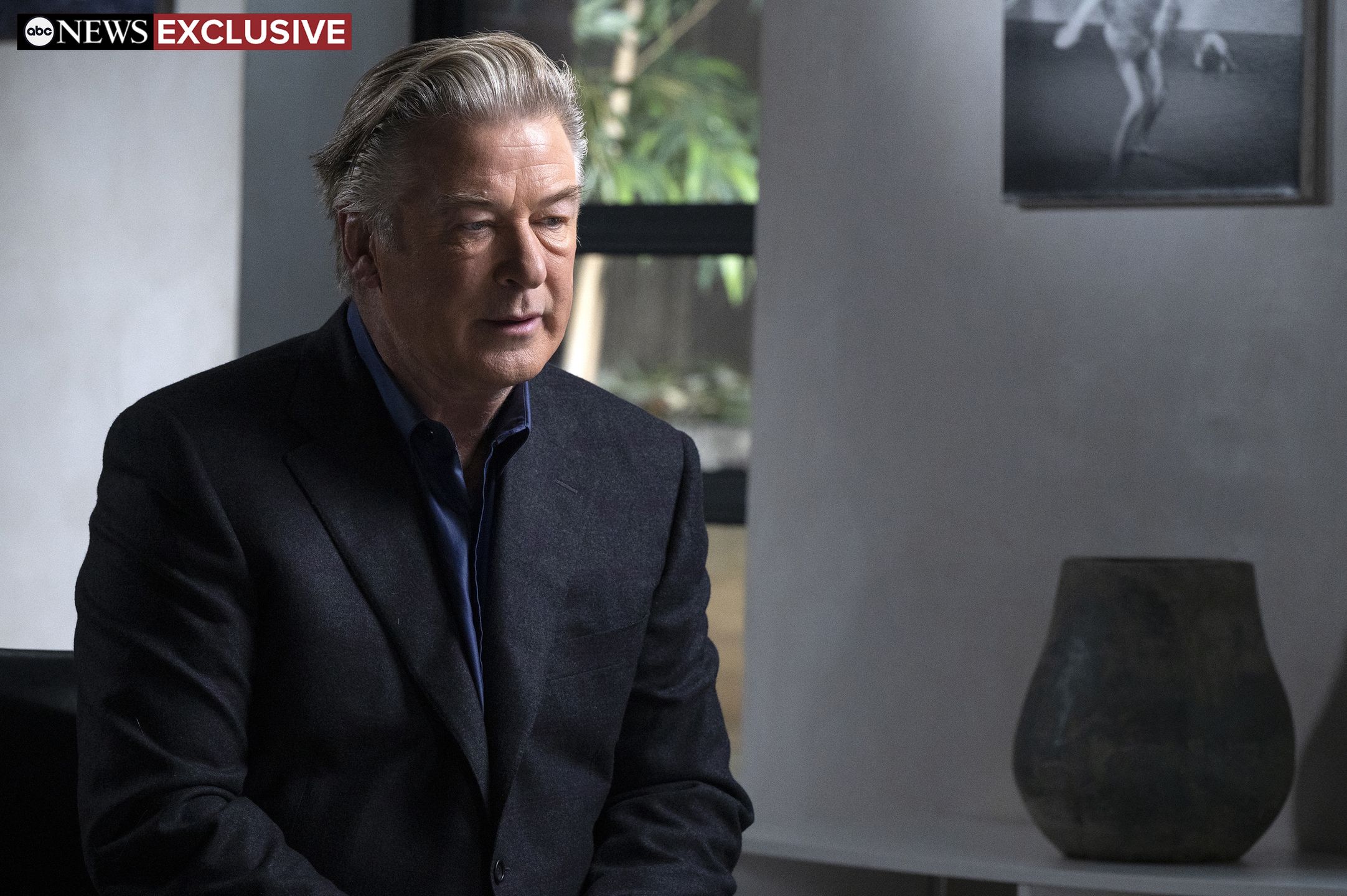 Alec Baldwin zapewnia, że śmierć Halyny Hutchins "nie jest jego winą" 