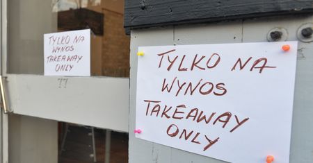 Koronawirus. Rząd wprowadza nowe obostrzenia. Restauracje tylko z jedzeniem na wynos i dowozem