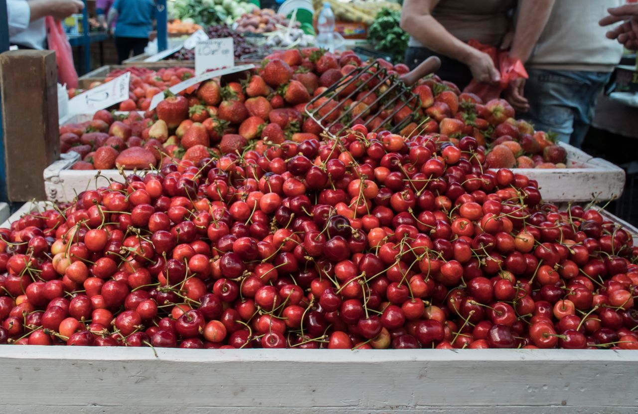 Cherries hit the markets: A guide to health benefits and safe selection