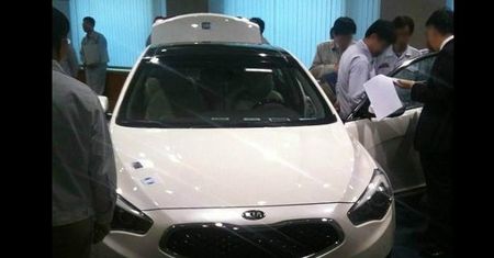 2013 Kia Cadenza - przedpremierowy pokaz