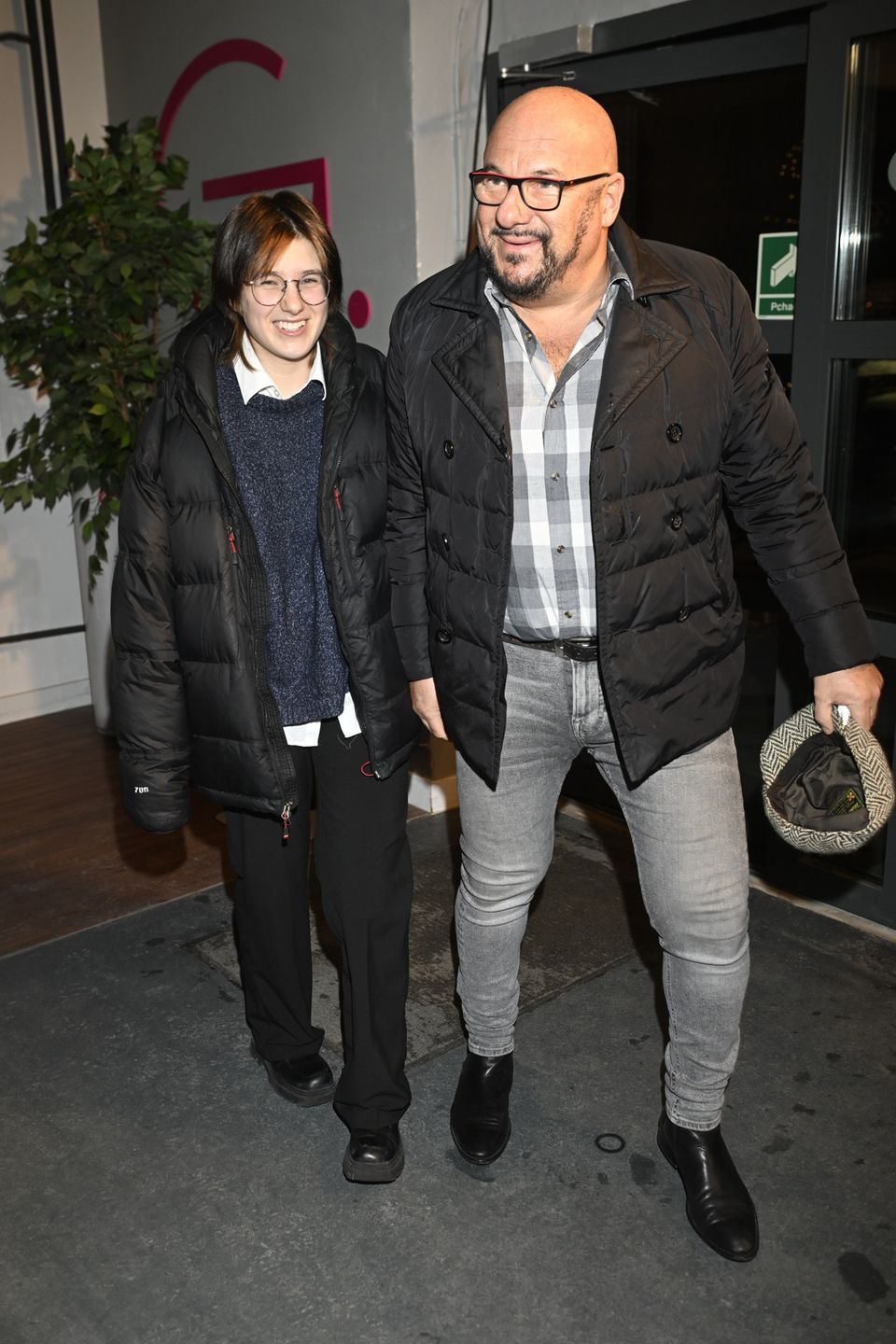 Piotr Gąsowski zabrał córkę Julię na premierę do teatru