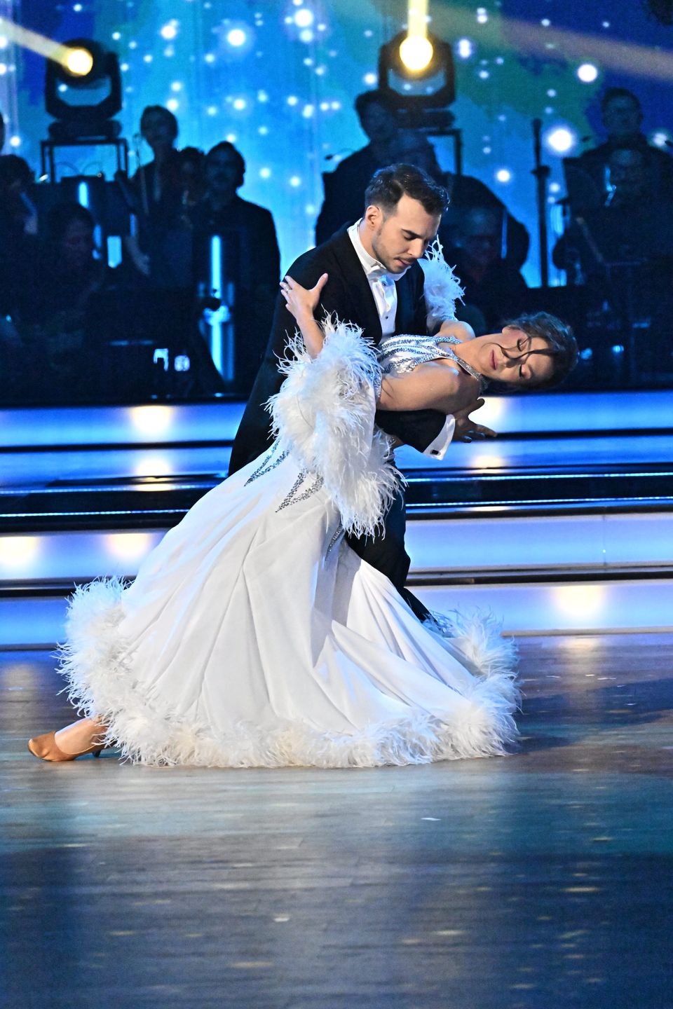 Adrianna Borek i Albert Kosiński zatańczyli walca wiedeńskiego 