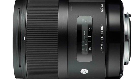 Nowa Sigma 35 mm f/1.4 ma kosztować 3590 zł i można ją podpiąć przez USB 1