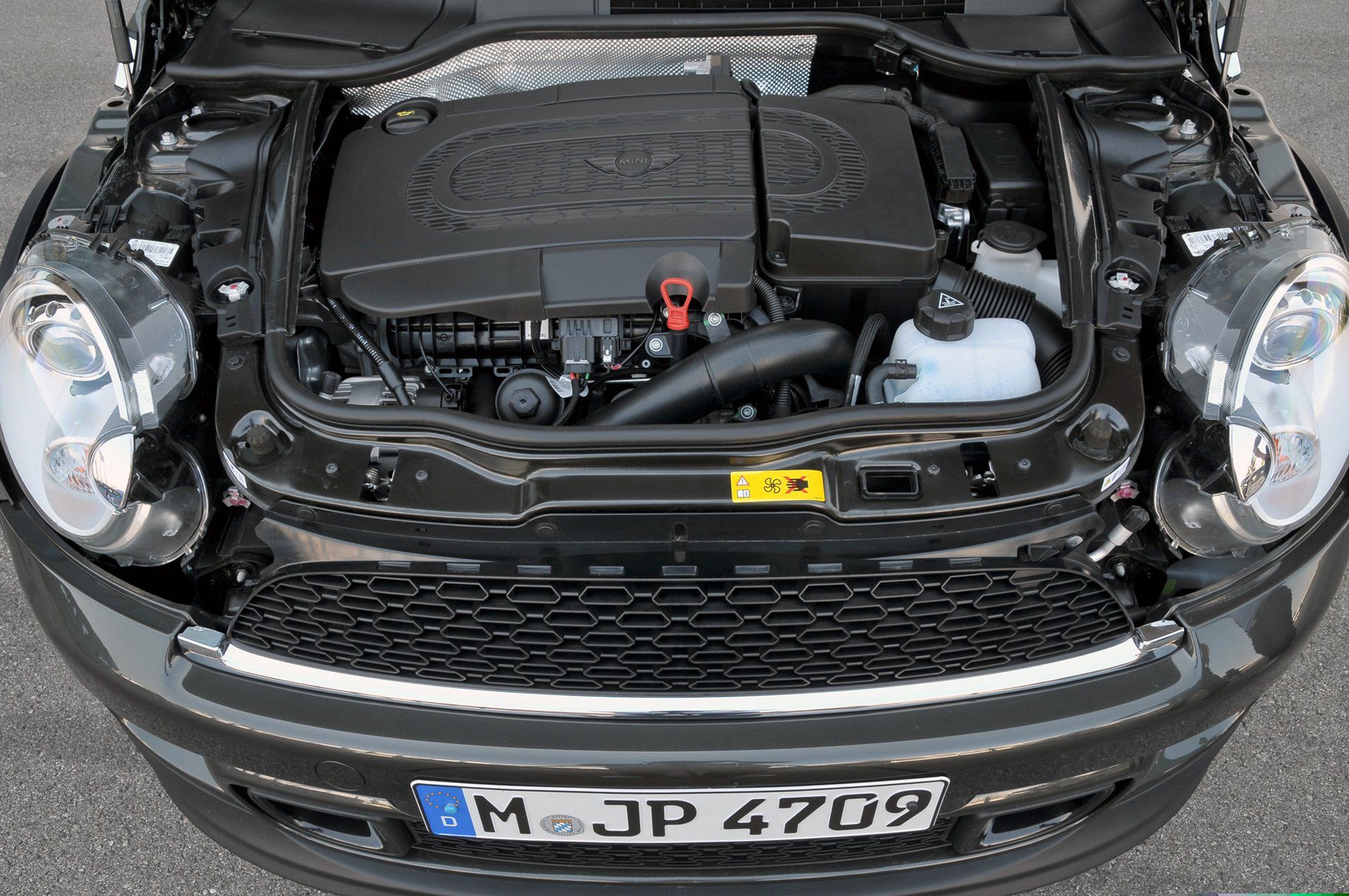 Jedyne silniki wyłącznie od BMW pojawiły się po liftingu i były 