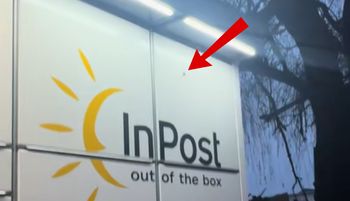 "Proszę, tylko nie ta". Aż zaczęła nagrywać przed paczkomatem