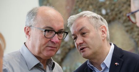 Gorzkie słowa Biedronia po decyzji Tuska. "Uważam, że to błąd"