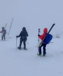 Turysta wyszedł w Beskidy. Dwukrotnie wzywał ratunek