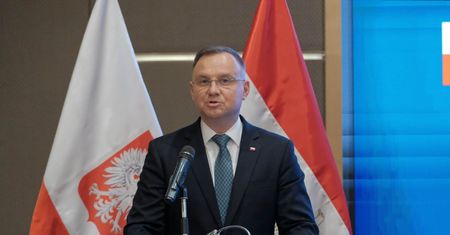 Kolejne gigantyczne kary dla Polski? Polityk Lewicy przestrzega