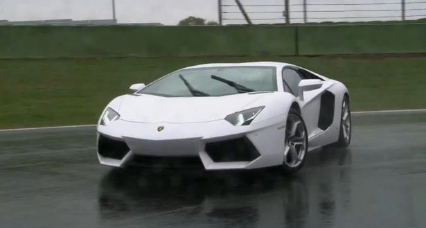 Autocar testuje Lamborghini Aventador [wideo]