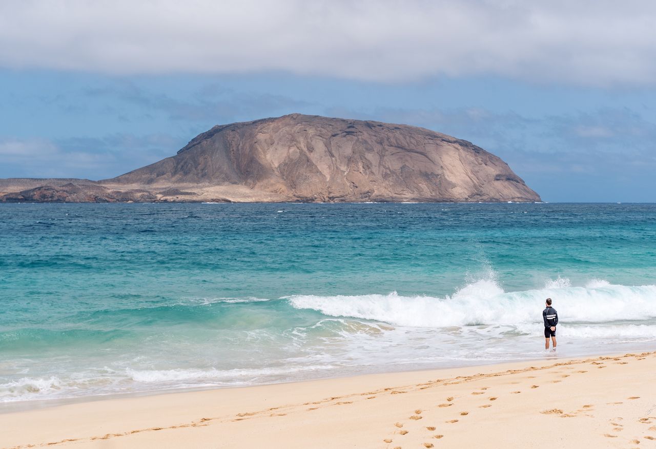 Drugs worth 5 million euros wash ashore on Lanzarote